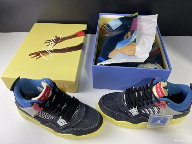 AIR JORDAN RETRO 4 UNION NOIR OFF DC9533-001 0820